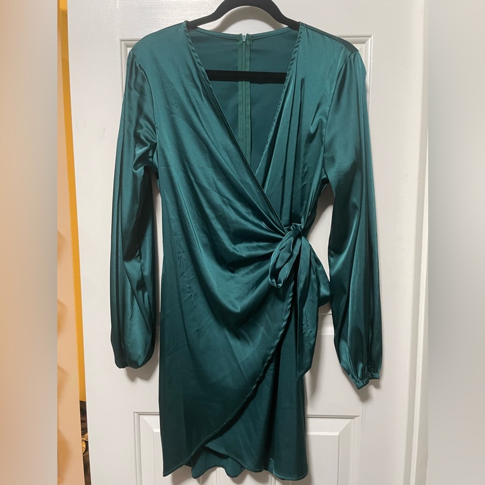 Elegant Green Wrap Dress